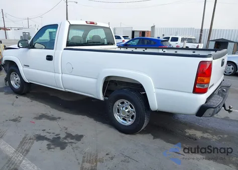 1999 Chevrolet Silverado 2500 z USA, uszkodzony, nr VIN 1GCGC24U0XE191334